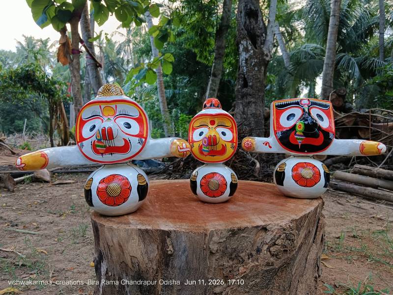 Jagannath Balabhadra Subhadra Sudarshan Murti Set – Pure Neem Wood Handcrafted in Puri - Image 8