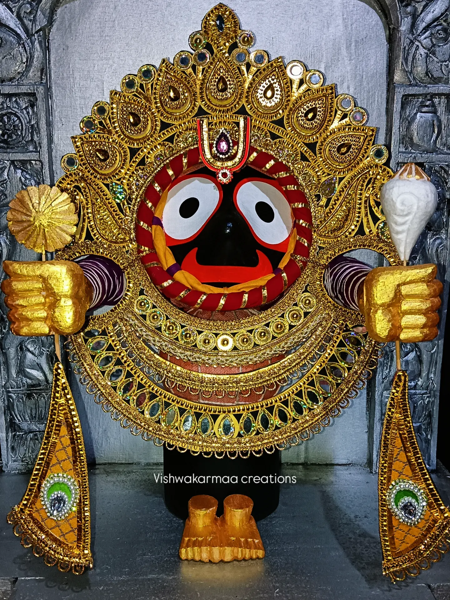 Jagannath Murti with Senapata Lagi, Wooden Prabha, Sunabesha - Image 4